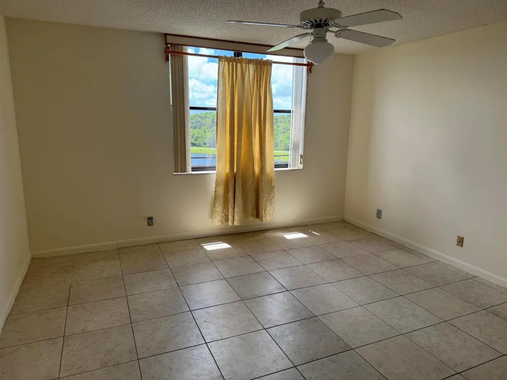 2766 S CARAMBOLA CIRCLE S #406 Coconut Creek, FL 33066