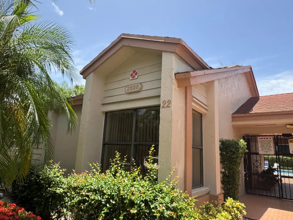 2766 S CARAMBOLA CIRCLE S #406 Coconut Creek, FL 33066