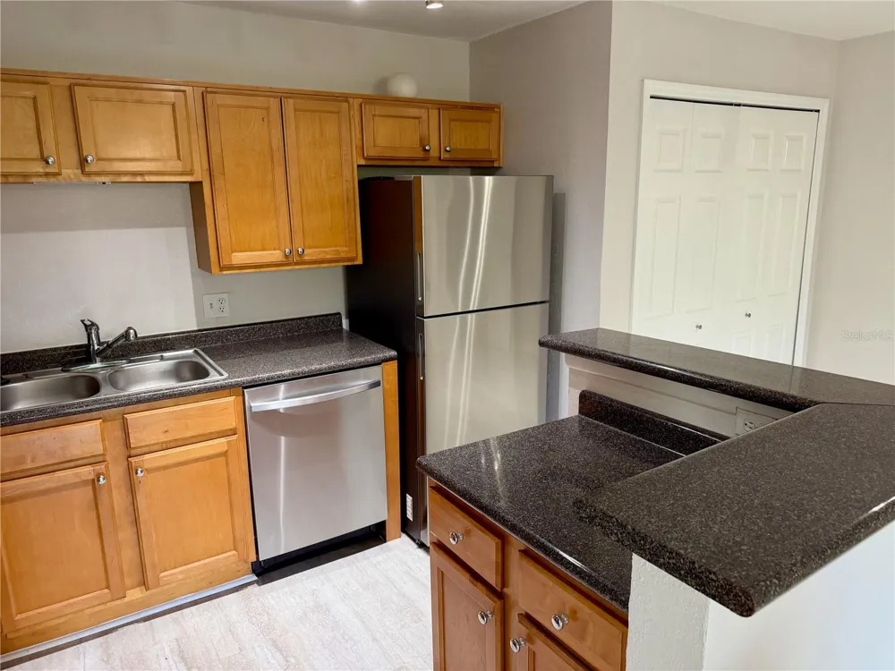 375 LAKE ONTARIO COURT #203 Altamonte Springs, FL 32701