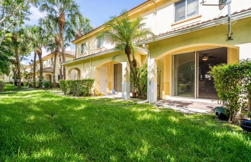2517 SW 83rd Ter #105 Miramar, FL 33025