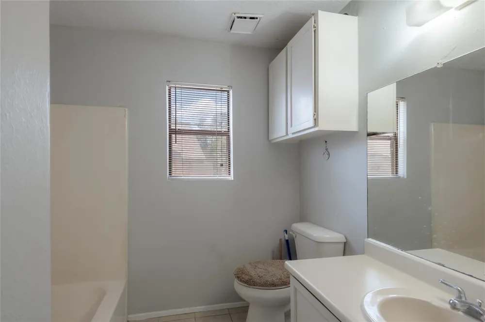 2521 Crosstimbers Street #B1 Huntsville, TX 77320