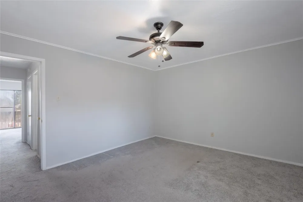 2521 Crosstimbers Street #B1 Huntsville, TX 77320