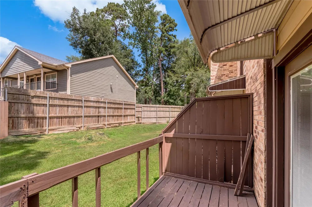 2521 Crosstimbers Street #B1 Huntsville, TX 77320