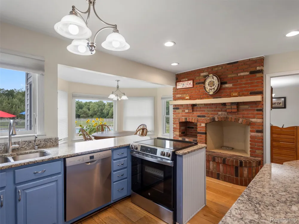 2273 Delano Road Oxford Charter Township, MI 48371