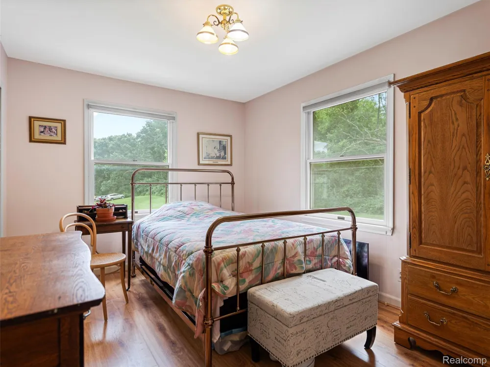 2273 Delano Road Oxford Charter Township, MI 48371