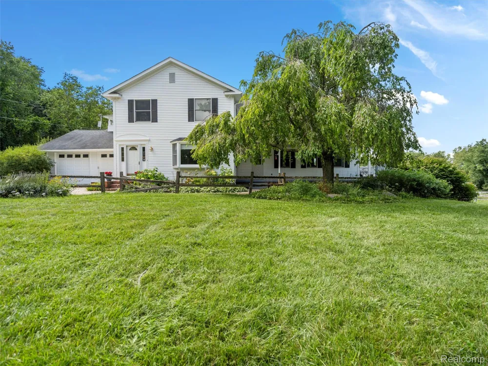 2273 Delano Road Oxford Charter Township, MI 48371