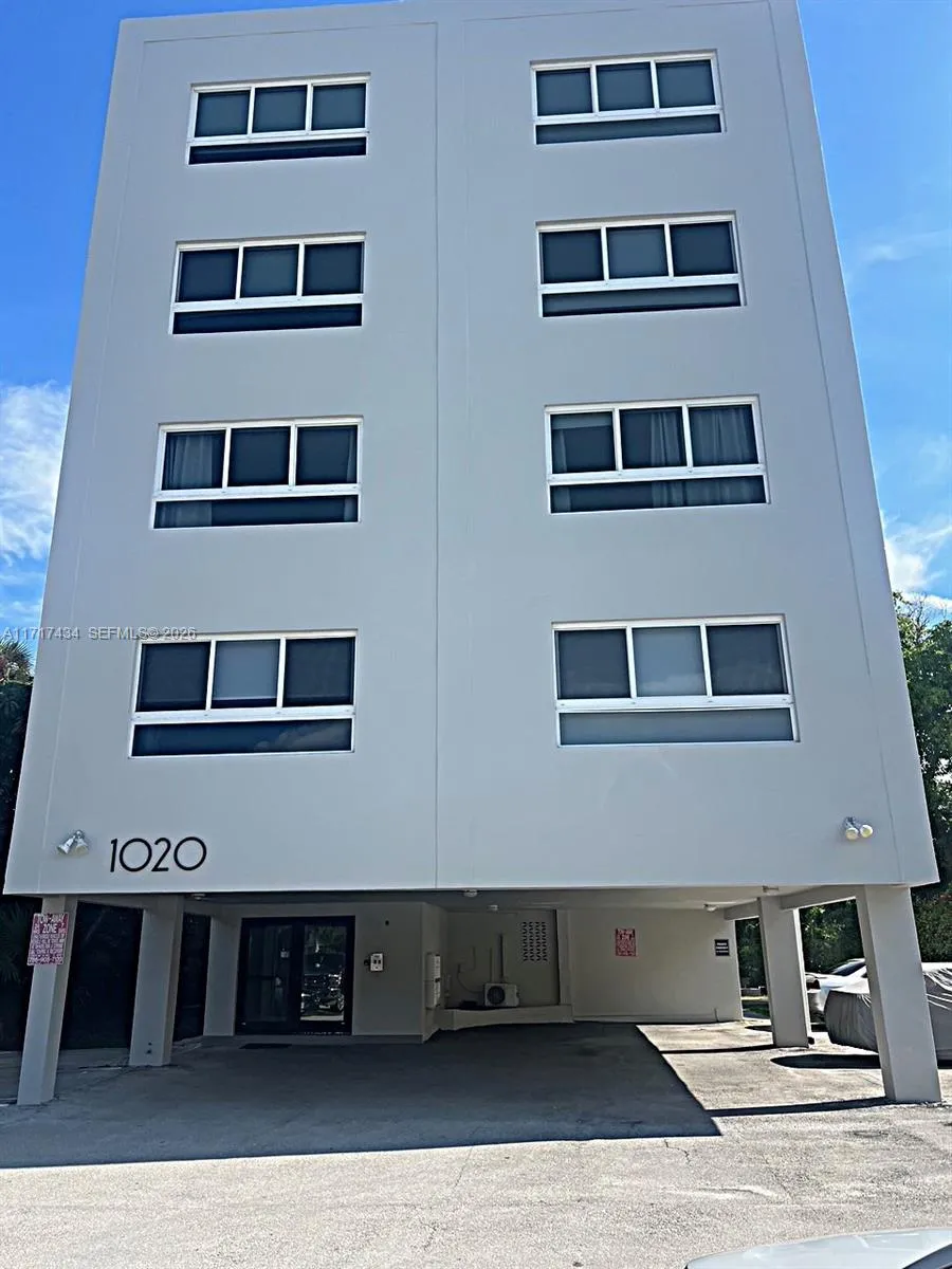 1020 94th St #203 Bay Harbor Islands, FL 33154