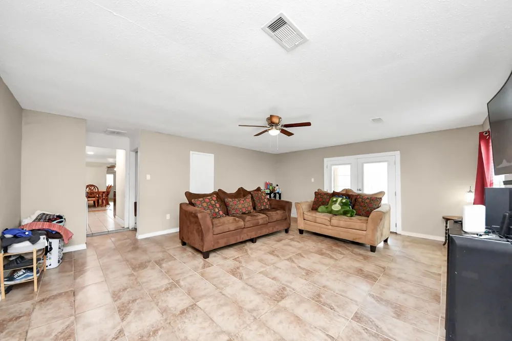 802 Avenue M South Houston, TX 77587