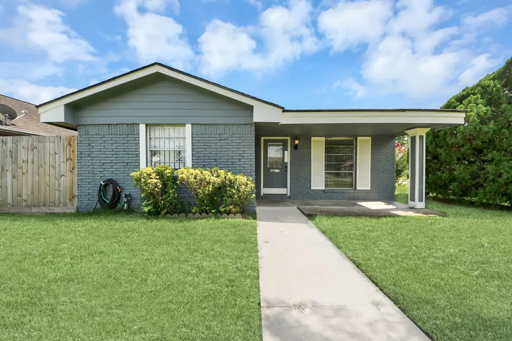 802 Avenue M South Houston, TX 77587