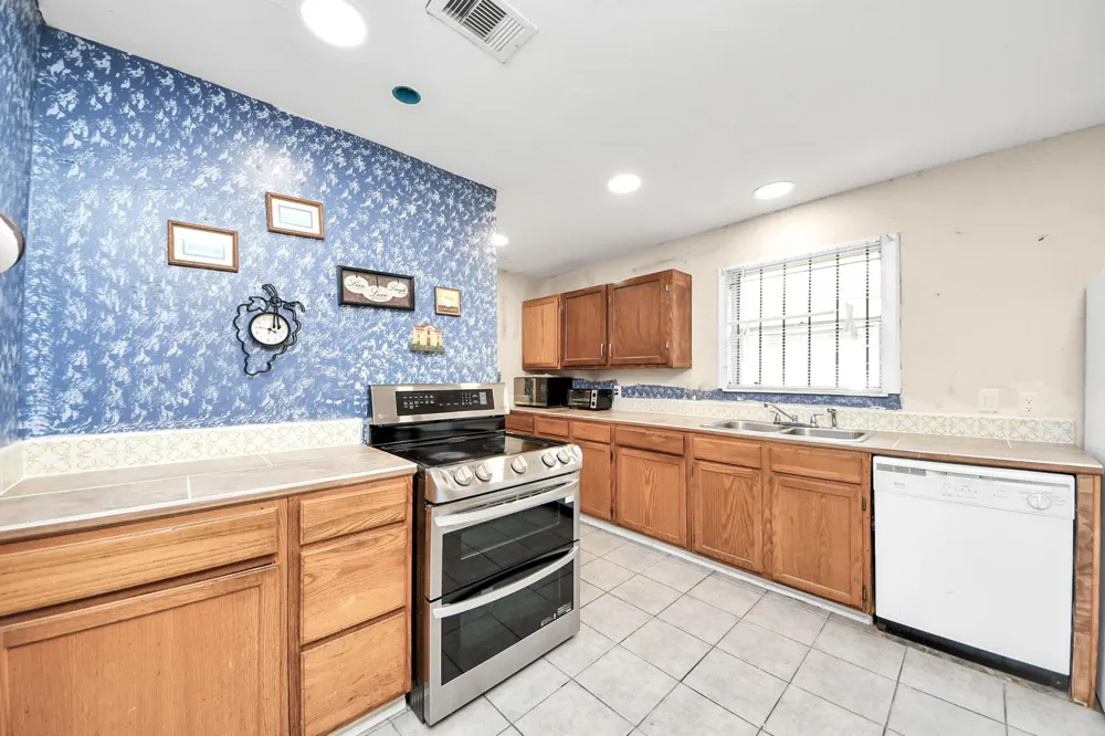 802 Avenue M South Houston, TX 77587
