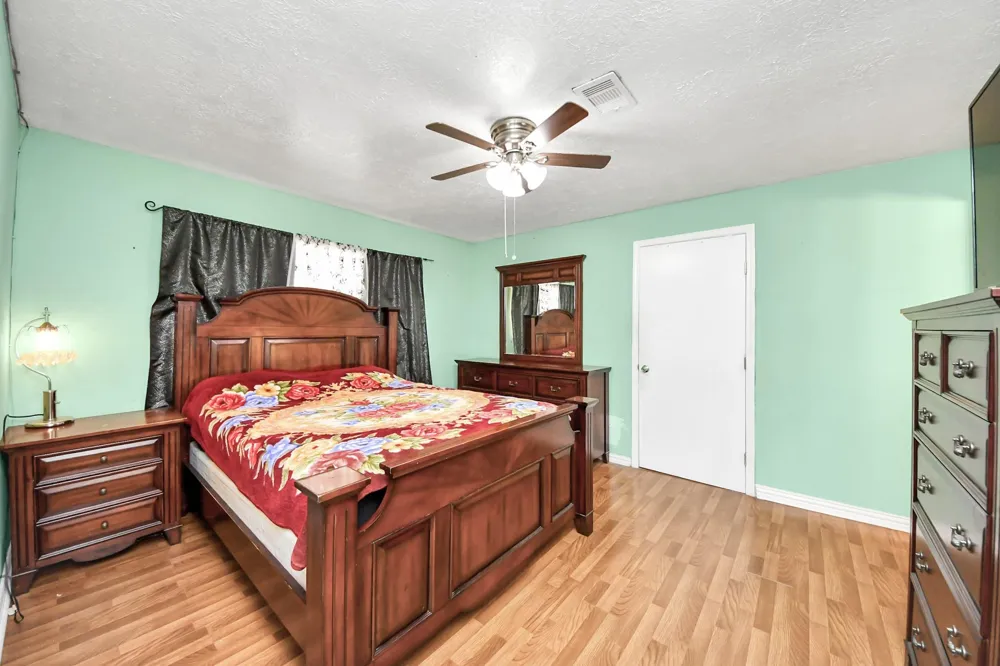 802 Avenue M South Houston, TX 77587