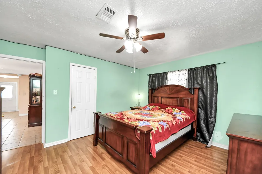 802 Avenue M South Houston, TX 77587