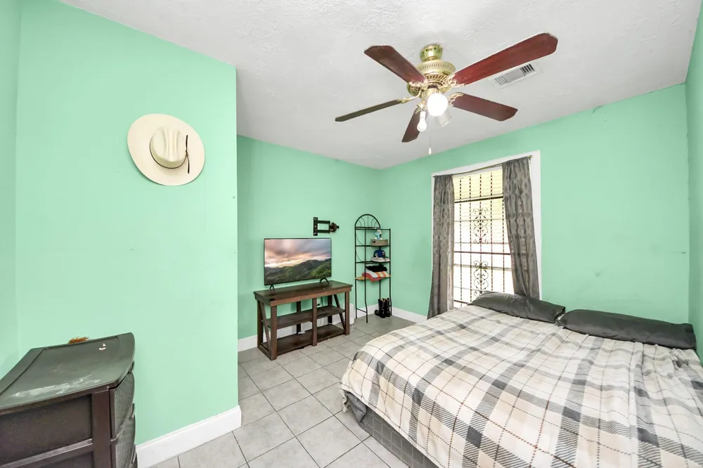 802 Avenue M South Houston, TX 77587