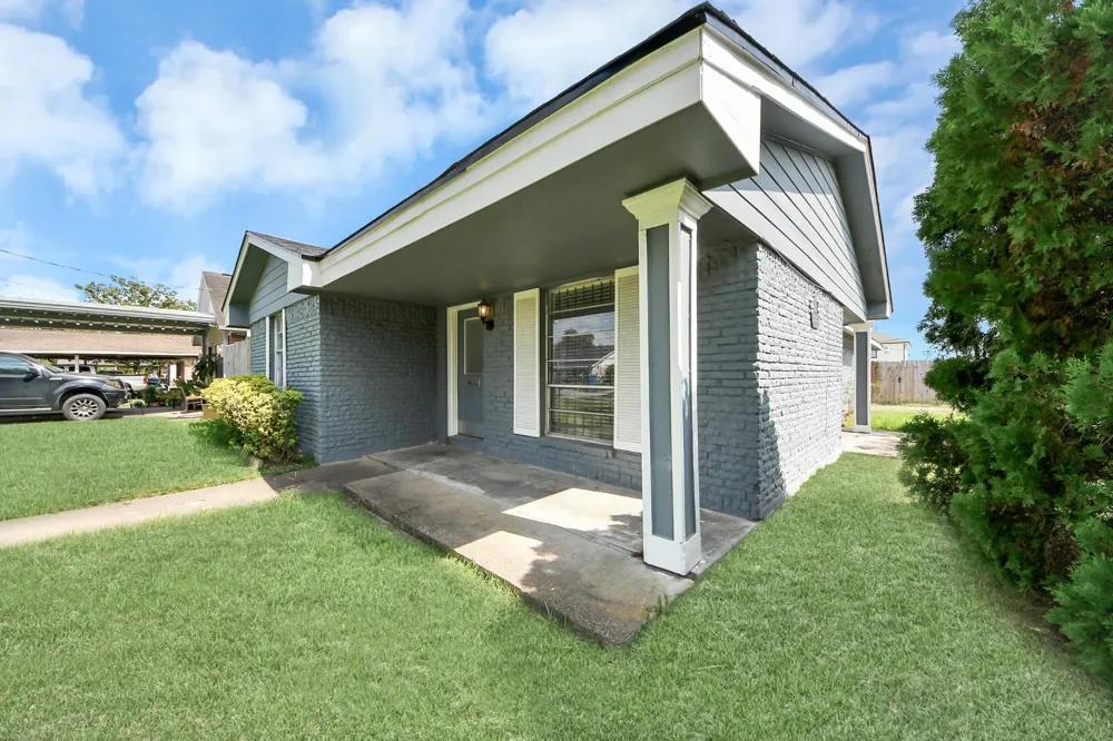 802 Avenue M South Houston, TX 77587