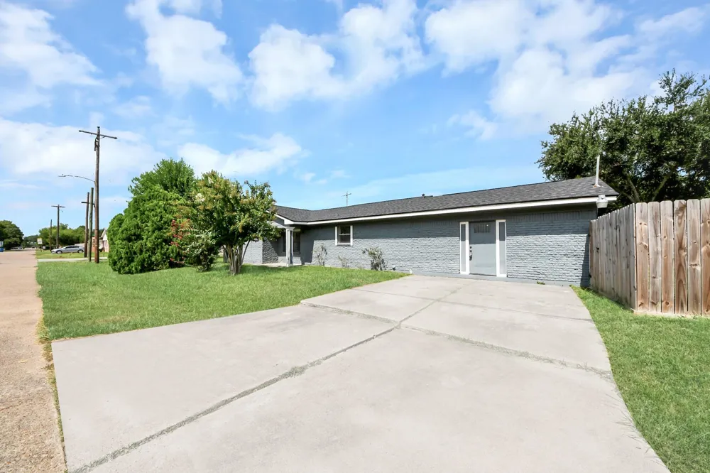 802 Avenue M South Houston, TX 77587