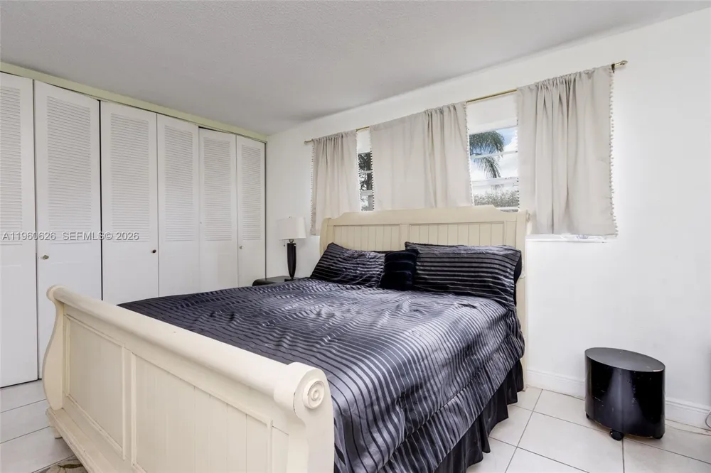 4341 NW 16th St #101 Lauderhill, FL 33313