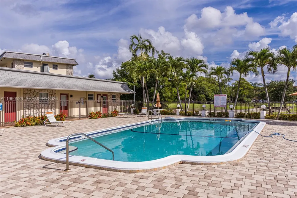 4341 NW 16th St #101 Lauderhill, FL 33313