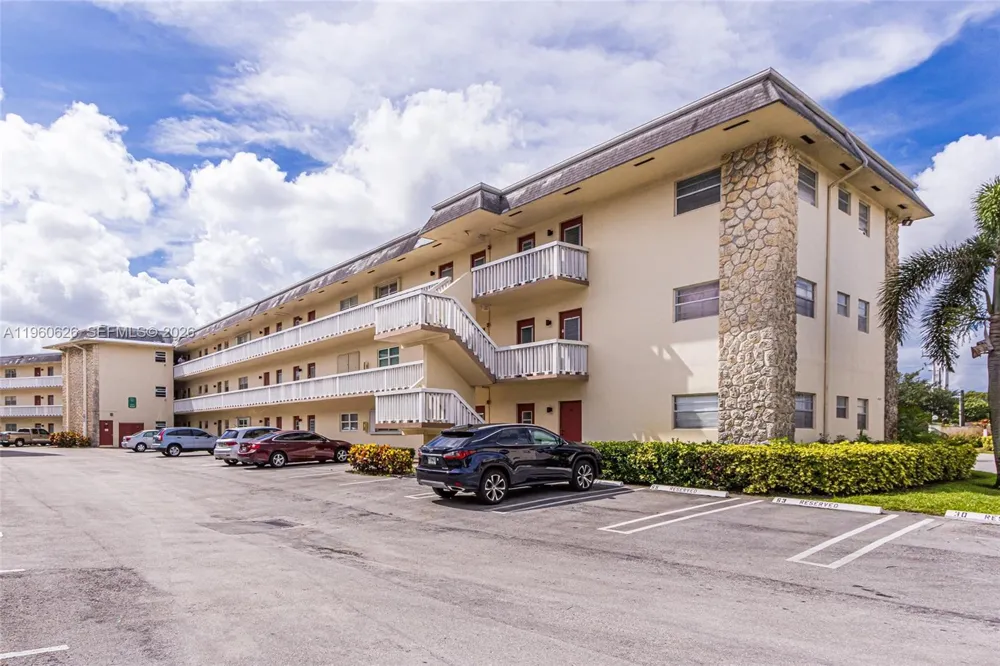 4341 NW 16th St #101 Lauderhill, FL 33313
