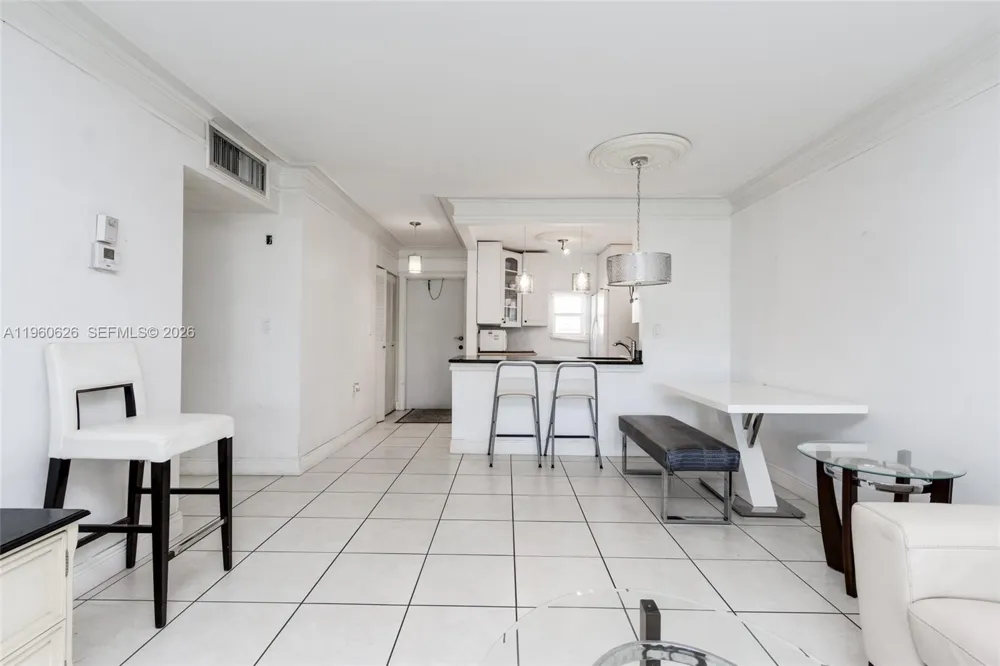 4341 NW 16th St #101 Lauderhill, FL 33313