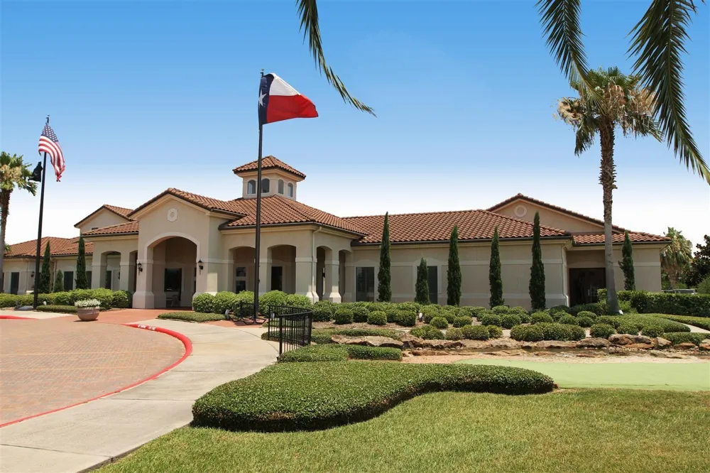 1604 Venice Drive Pearland, TX 77581