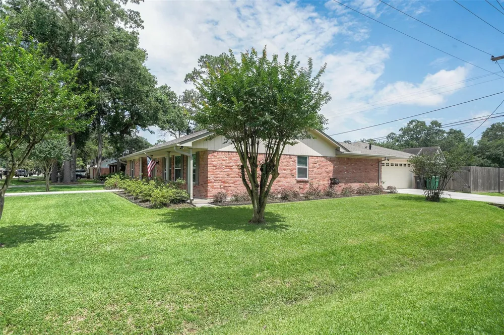 1355 Lehman Street Houston, TX 77018