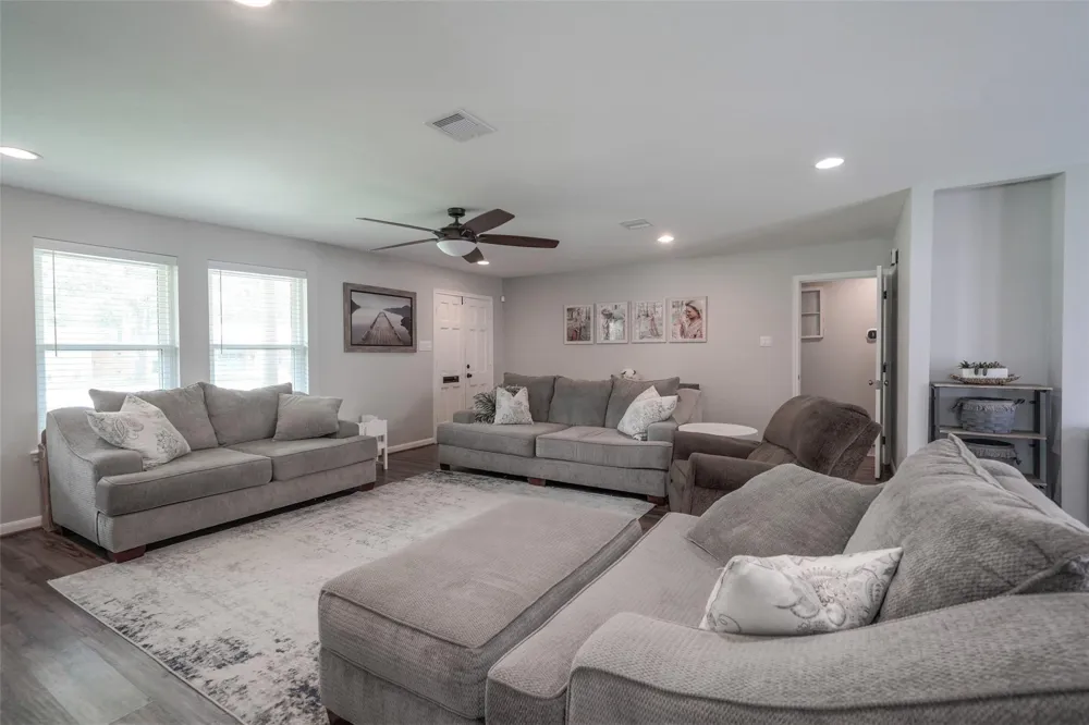 1355 Lehman Street Houston, TX 77018