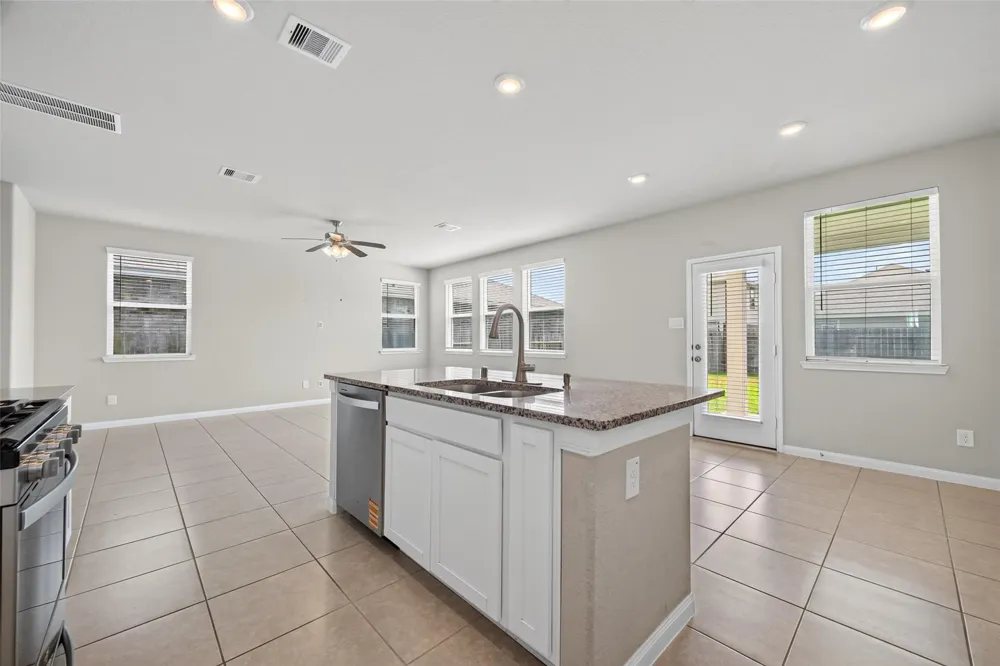 18817 Amaro Hills Drive New Caney, TX 77357