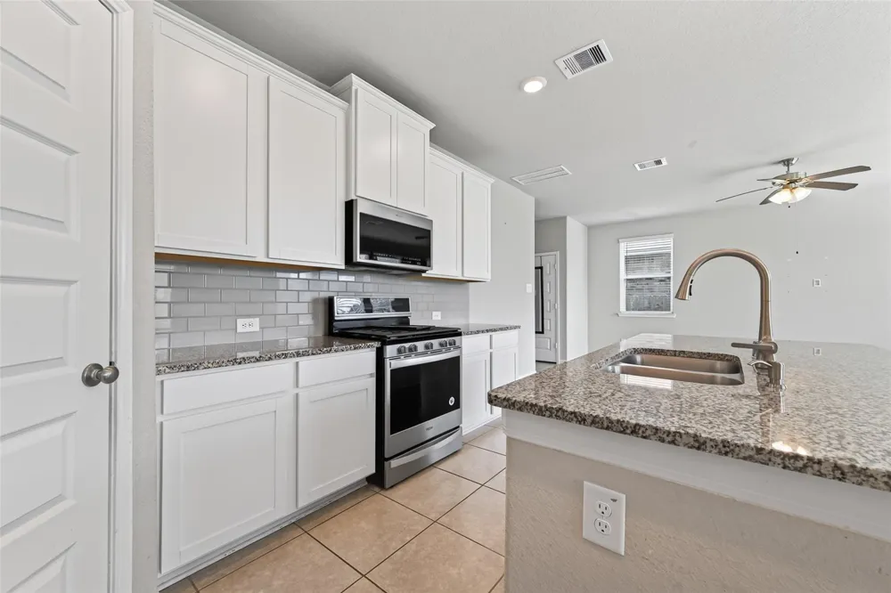 18817 Amaro Hills Drive New Caney, TX 77357