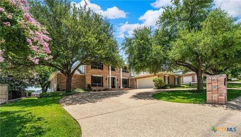 617 Bluebonnet Lane