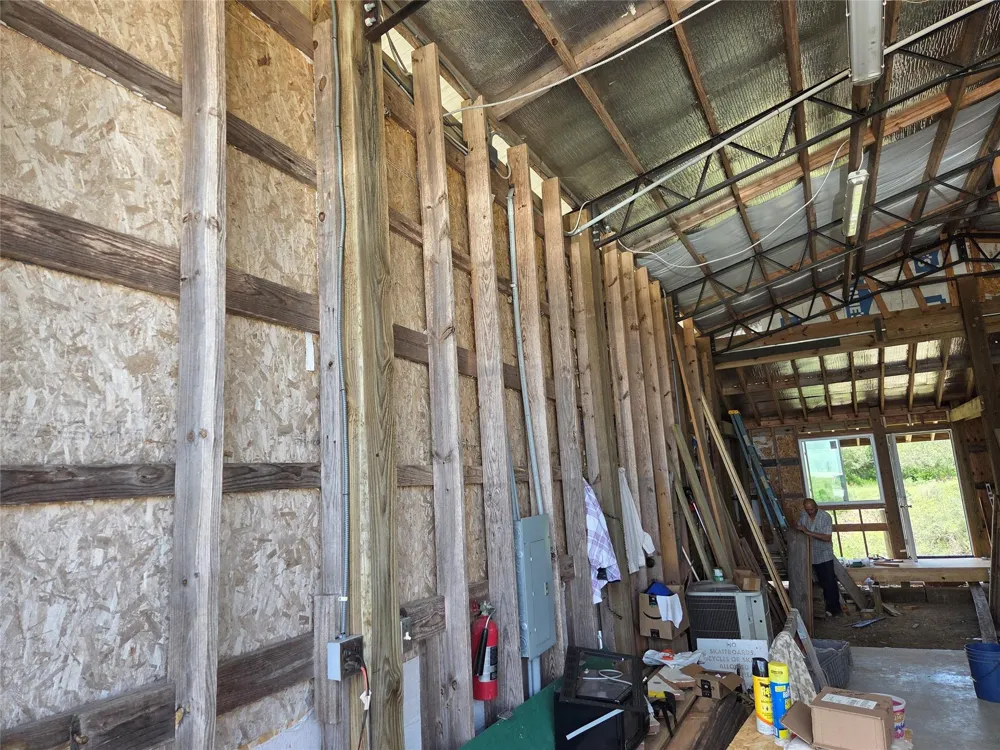 318 Porpoise Palacios, TX 77465