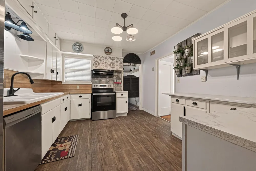 416 E Caney Street Wharton, TX 77488