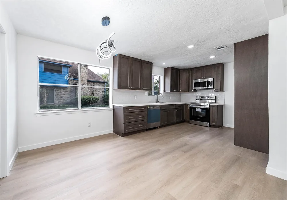 2314 Canyon Meadows Drive Missouri City, TX 77489