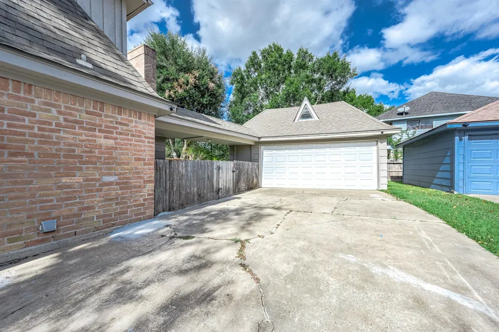 2314 Canyon Meadows Drive Missouri City, TX 77489