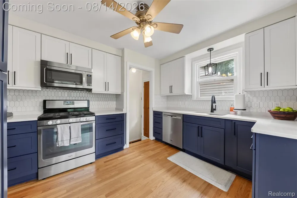 13953 Marion Redford Charter Township, MI 48239