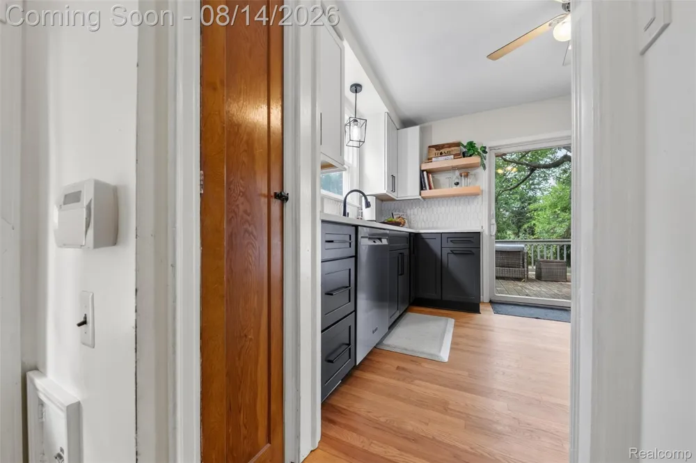 13953 Marion Redford Charter Township, MI 48239