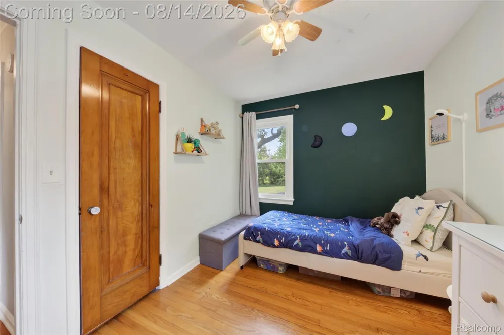 13953 Marion Redford Charter Township, MI 48239