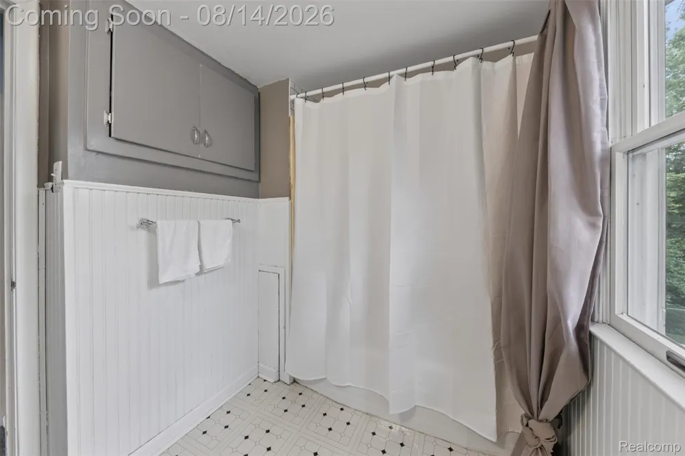 13953 Marion Redford Charter Township, MI 48239