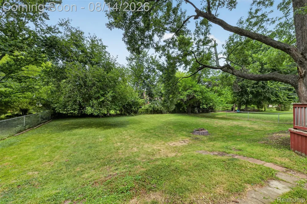 13953 Marion Redford Charter Township, MI 48239
