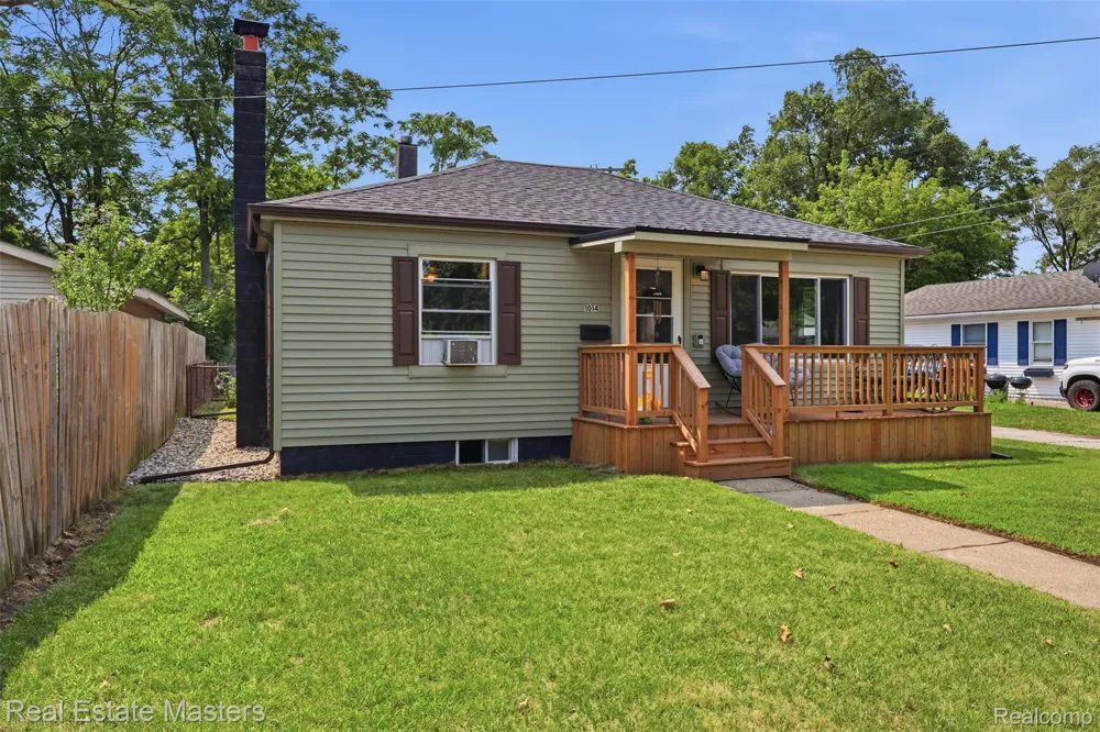 1014 Cypress Street Port Huron City, MI 48060