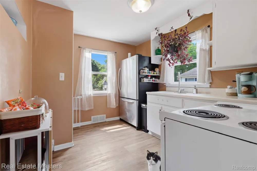 1014 Cypress Street Port Huron City, MI 48060