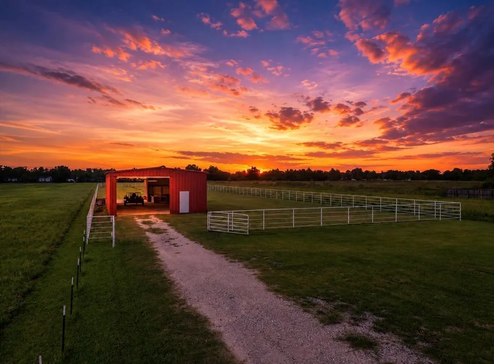 4215 Danek Road Crosby, TX 77532