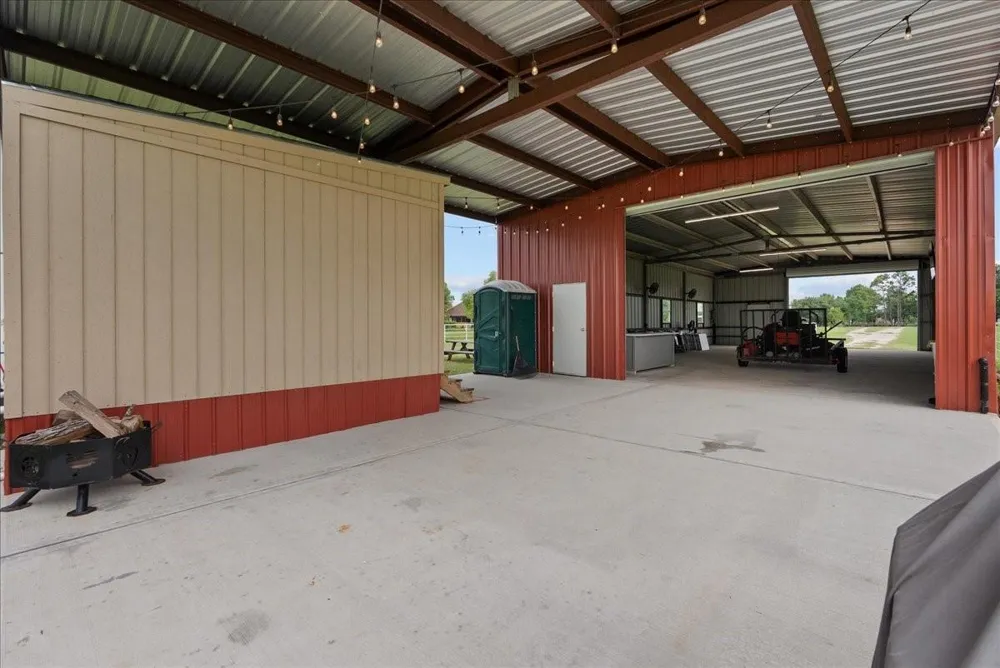 4215 Danek Road Crosby, TX 77532