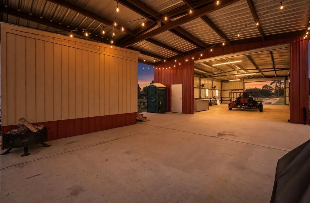 4215 Danek Road Crosby, TX 77532