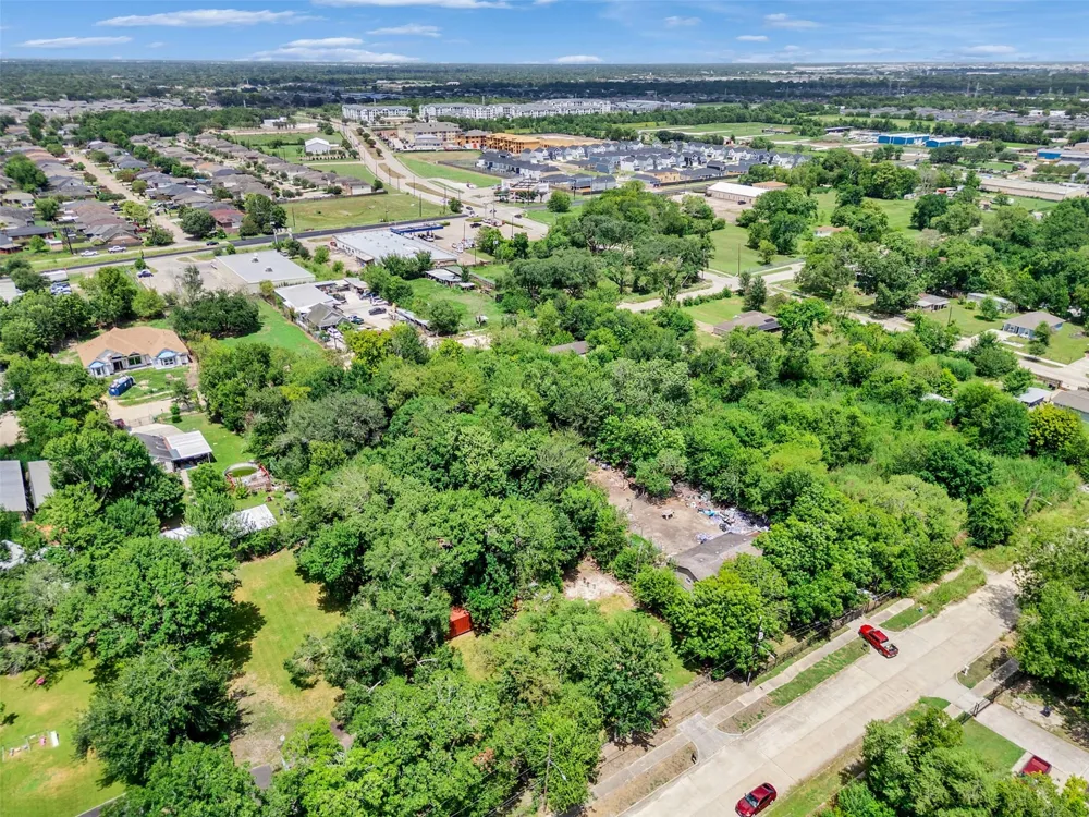 4705 Glengarry Road Houston, TX 77048