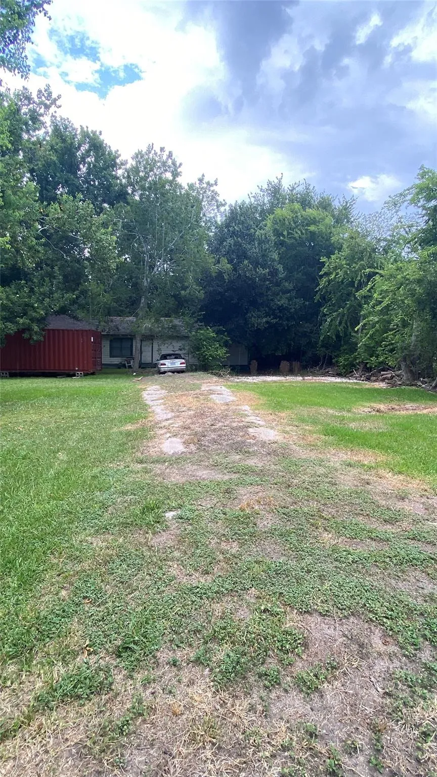 4705 Glengarry Road Houston, TX 77048