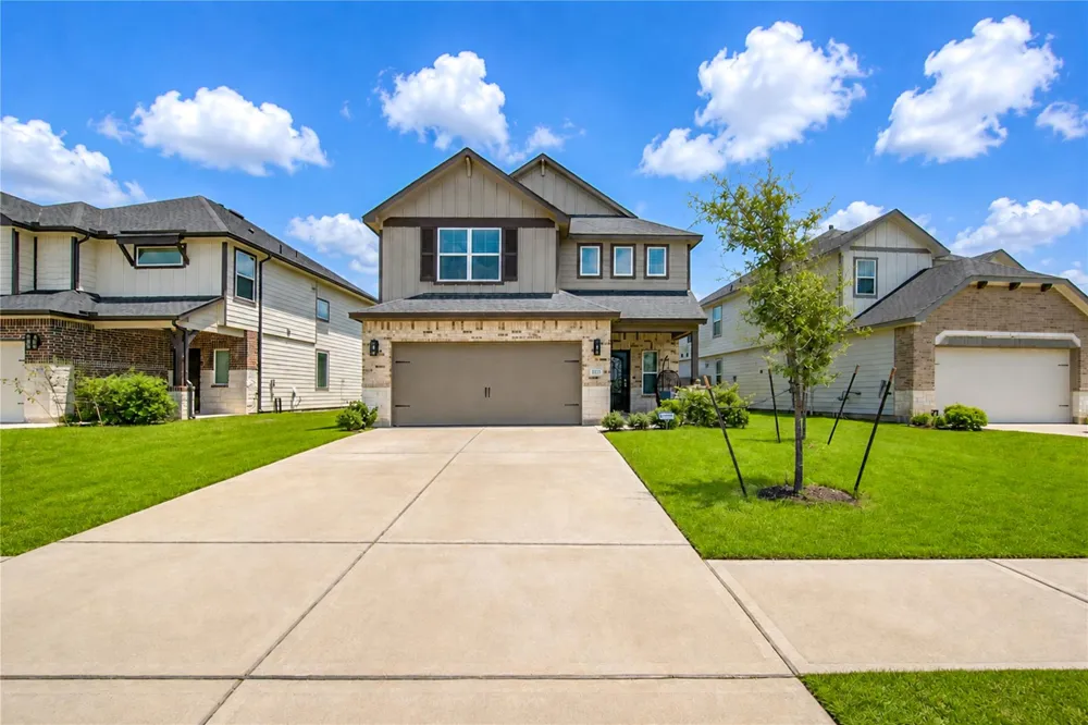 2223 Emerald Diamond Court Fresno, TX 77545