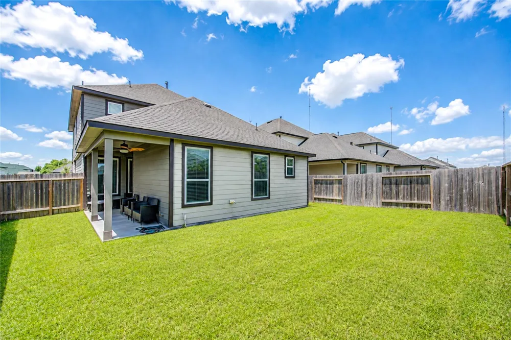 2223 Emerald Diamond Court Fresno, TX 77545