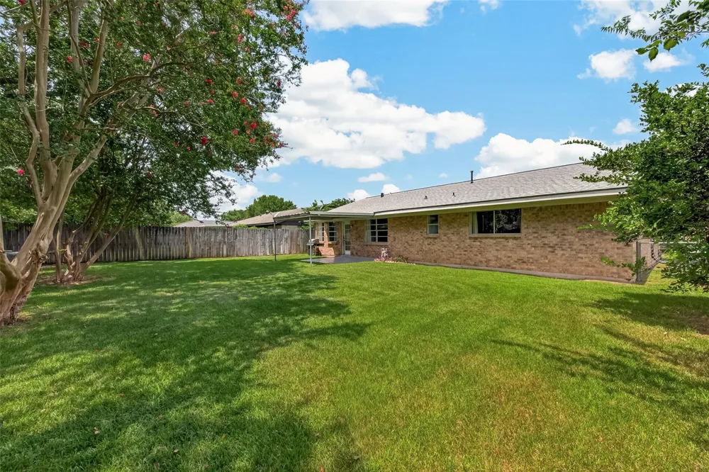 4122 Donerail Drive Pasadena, TX 77503