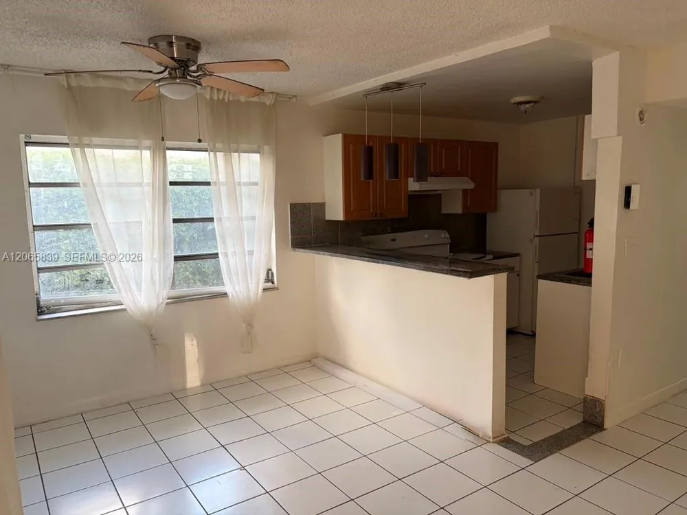 2138 SW 6th St #102 Miami, FL 33135