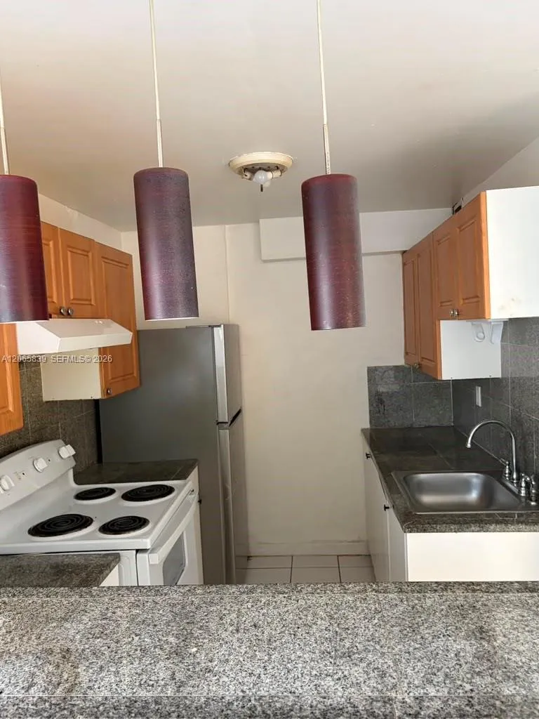 2138 SW 6th St #102 Miami, FL 33135